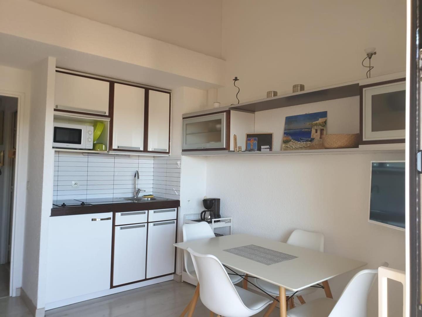 Appartement Climatise A 800M De La Plage Fréjus Exterior foto